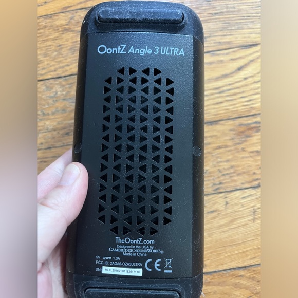 Oontz Angle 3 Ultra - EUC - Picture 2 of 2